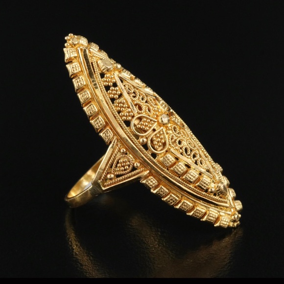 22K Granulated Navette Ring - Picture 3 of 9